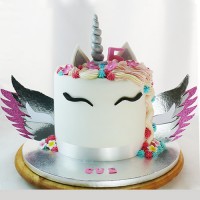 Unicorn Fondant Face with Wings cake